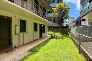 1329 Matlock Ave, Honolulu, HI 96814 - Photo 3