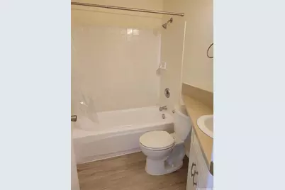 2860 Waialae Avenue #114, Honolulu, HI 96826 - Photo 9