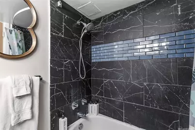 2425 Kuhio Avenue #506, Honolulu, HI 96815 - Photo 17