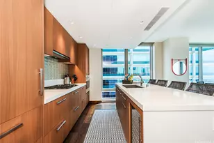 1555 Kapiolani Blvd, Honolulu, HI 96814 - Photo 3