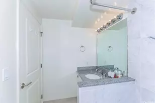 343 Hobron Ln, Honolulu, HI 96815 - Photo 13