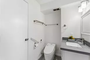 1676 Ala Moana Blvd, Honolulu, HI 96815 - Photo 15