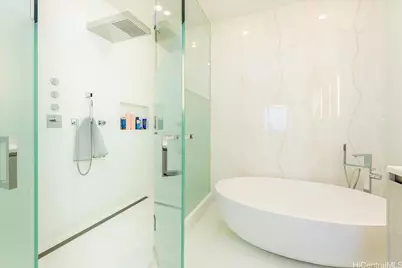 1118 Ala Moana Boulevard #1002, Honolulu, HI 96814 - Photo 15