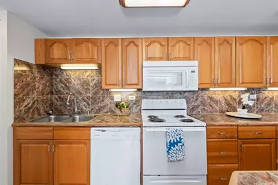 440 Lewers Street #1101, Honolulu, HI 96815 - Photo 5