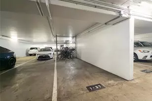 411 Hobron Ln, Honolulu, HI 96815 - Photo 15