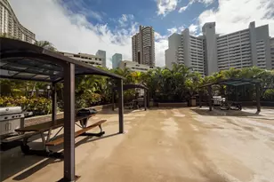 411 Hobron Ln, Honolulu, HI 96815 - Photo 17