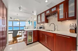 1177 Queen St, Honolulu, HI 96814 - Photo 9