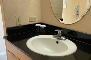 444 Kanekapolei St, Honolulu, HI 96815 - Photo 21