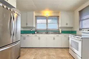 1723 Day Pl, Honolulu, HI 96819 - Photo 13