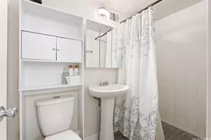 445 Kaiolu St, Honolulu, HI 96815 - Photo 13