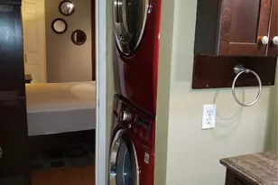 350 Mananai Pl, Honolulu, HI 96818 - Photo 13