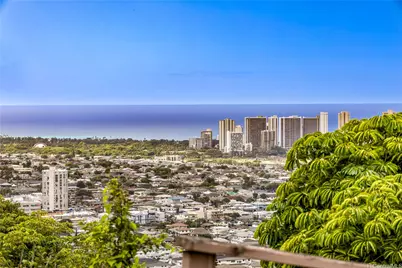 1732-A Mikahala Way, Honolulu, HI 96816 - Photo 5