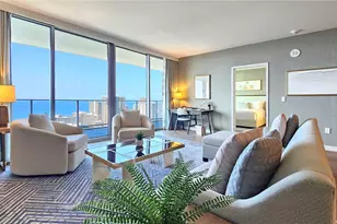 383 Kalaimoku St, Honolulu, HI 96815 - Photo 1