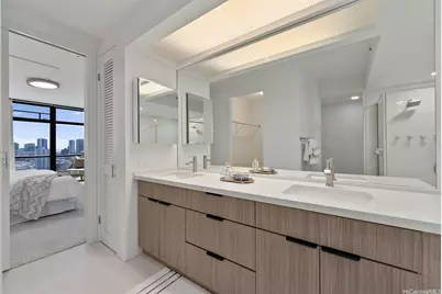 1015 Wilder Avenue #903, Honolulu, HI 96822 - Photo 11