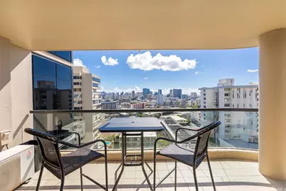 1015 Wilder Avenue #903, Honolulu, HI 96822 - Photo 19