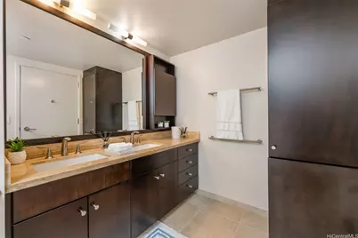 1189 Waimanu Street #1605, Honolulu, HI 96814 - Photo 11