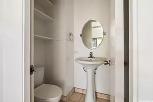 2400 Parker Pl, Honolulu, HI 96822 - Photo 15