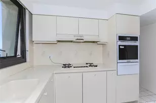 1650 Ala Moana Blvd, Honolulu, HI 96815 - Photo 11