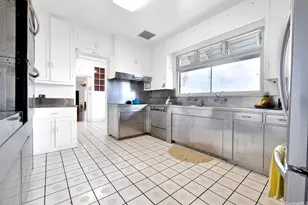 3647 Diamond Head Rd, Honolulu, HI 96816 - Photo 3