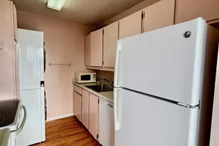 2410 Cleghorn St, Honolulu, HI 96815 - Photo 7