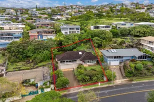1350 Laukahi St, Honolulu, HI 96821 - Photo 25