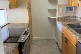 1535 Pensacola St, Honolulu, HI 96822 - Photo 9