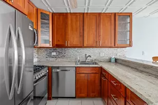 2452 Tusitala St, Honolulu, HI 96815 - Photo 1