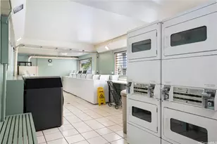2211 Ala Wai Blvd, Honolulu, HI 96815 - Photo 13