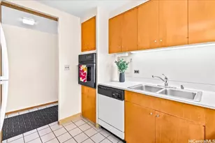 1350 Ala Moana Blvd, Honolulu, HI 96814 - Photo 7