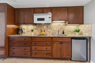 2045 Kalakaua Ave, Honolulu, HI 96815 - Photo 9