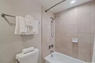 2045 Kalakaua Ave, Honolulu, HI 96815 - Photo 13