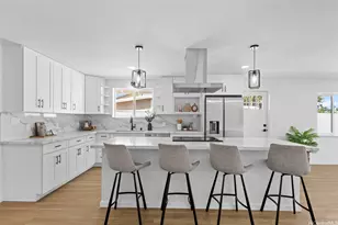 4560 Ukali St, Honolulu, HI 96818 - Photo 5