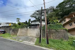 1625 Kalaepaa Dr, Honolulu, HI 96819 - Photo 15