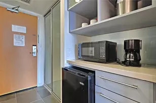 410 Atkinson Dr, Honolulu, HI 96814 - Photo 5