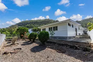 1624 Ala Makani Pl, Honolulu, HI 96819 - Photo 23