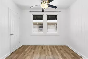 1142 Kamaile St, Honolulu, HI 96814 - Photo 15