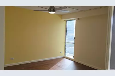 1655 Makaloa Street #1308, Honolulu, HI 96814 - Photo 9