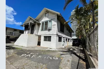 1542 Keeaumoku Street, Honolulu, HI 96822 - Photo 1