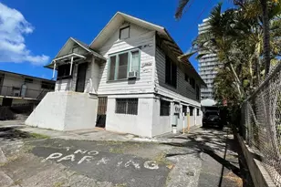 1542 Ke’eaumoku St, Honolulu, HI 96822 - Photo 1