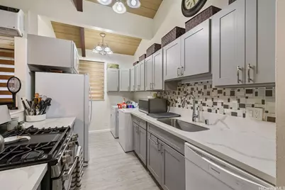 98-434 Kilinoe Street #4402, Aiea, HI 96701 - Photo 17
