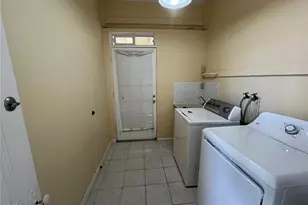 2142 Wilder Ave, Honolulu, HI 96822 - Photo 15