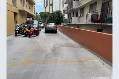 303 Liliuokalani Avenue #602, Honolulu, HI 96815 - Photo 17