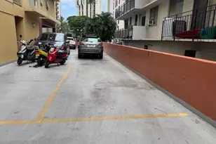 303 Liliuokalani Ave, Honolulu, HI 96815 - Photo 17