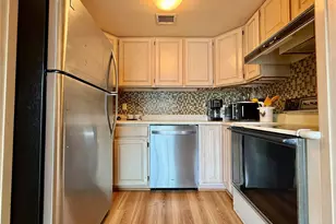 225 Queen St, Honolulu, HI 96813 - Photo 9