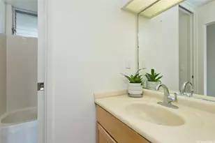 1555 Pohaku St, Honolulu, HI 96817 - Photo 9