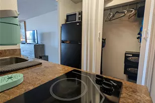 445 Seaside Ave, Honolulu, HI 96815 - Photo 13