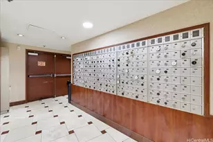 364 Seaside Ave, Honolulu, HI 96815 - Photo 13