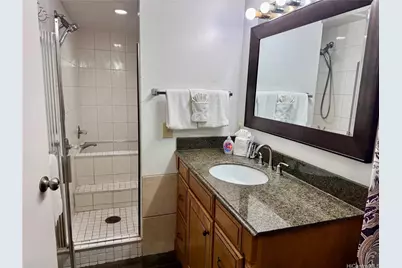2440 Kuhio Avenue #801, Honolulu, HI 96815 - Photo 9
