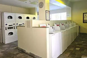 445 Seaside Ave, Honolulu, HI 96815 - Photo 17