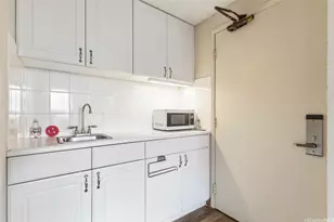 444 Niu St, Honolulu, HI 96815 - Photo 9